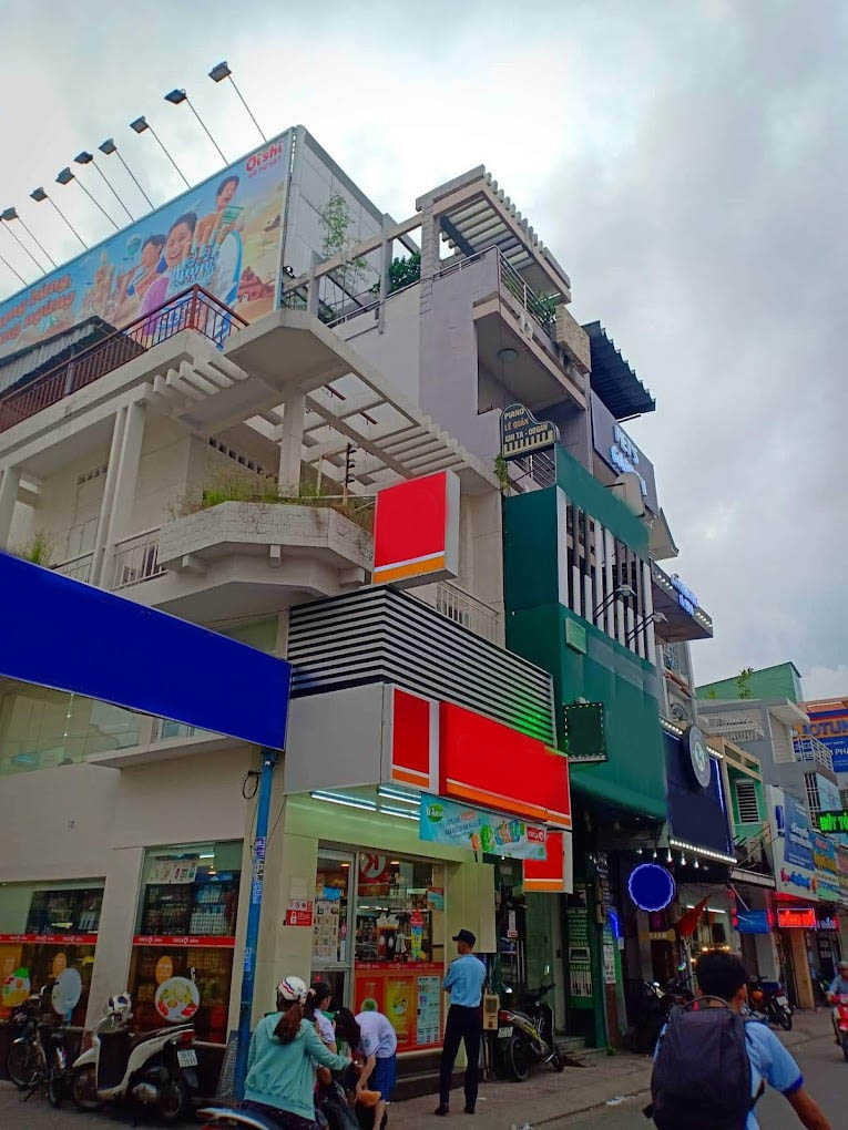 Cho thuê căn góc 2MT Phan Đình Phùng, P15. Quận Phú Nhuận.
